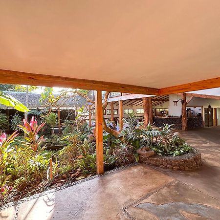 Hotel Hotu Matua By Ei Hanga Roa Luaran gambar
