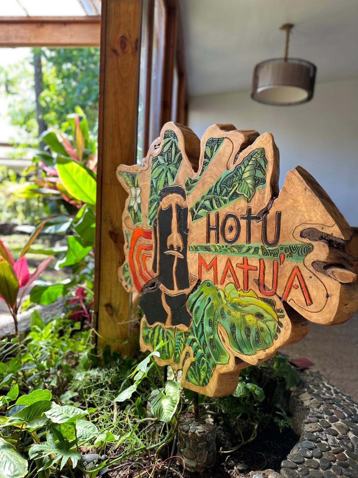 Hotel Hotu Matua By Ei Hanga Roa Luaran gambar